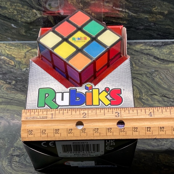 Rubik’s Impossible Cube Puzzle Game New - Picture 6 of 12